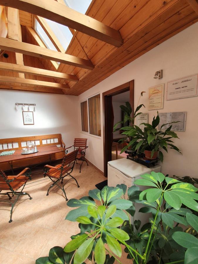 Casa Terezia Hotell Braşov Exteriör bild