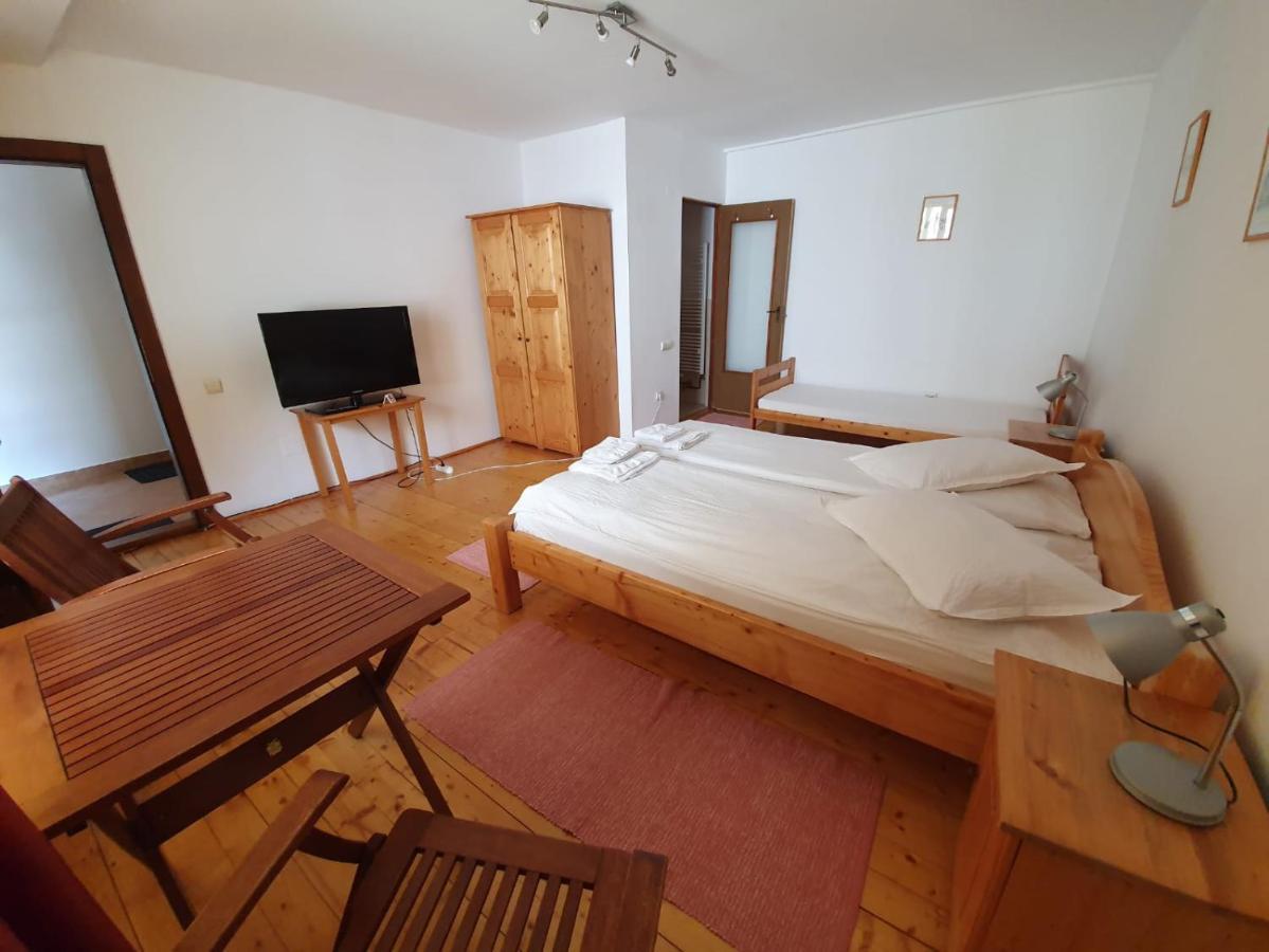 Casa Terezia Hotell Braşov Exteriör bild
